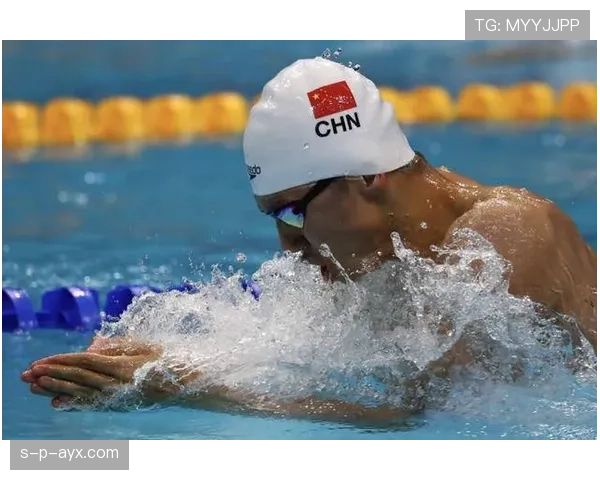 阿龙·佩尔索尔世锦赛夺金再创辉煌，泳坛传奇续写新篇章