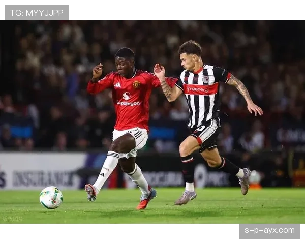 孔帕尼带领伯恩利重返英超赛场，迎接新挑战 展现团队新风貌