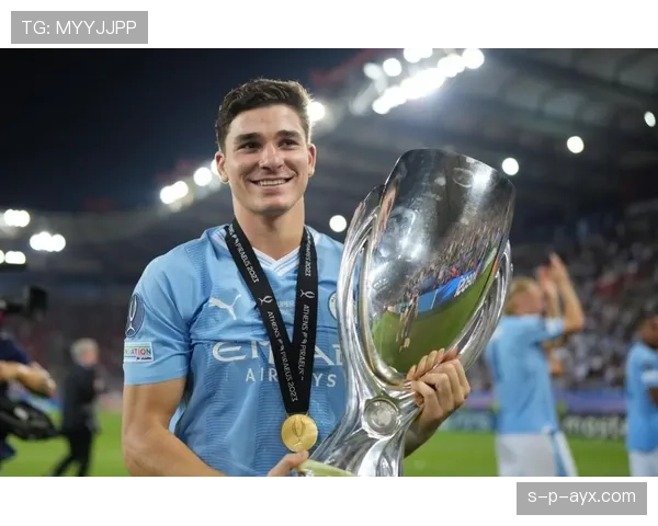 阿尔瓦雷斯：从南美最佳到欧冠冠军的荣誉跃迁分析