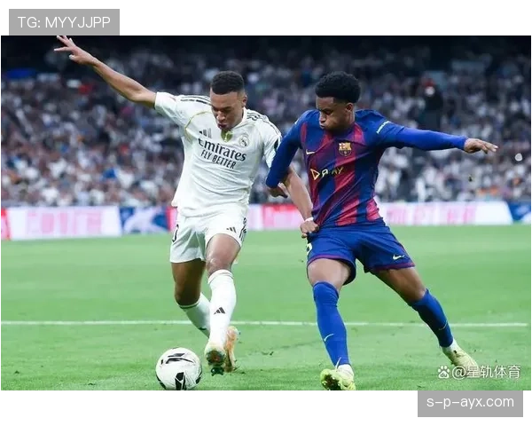 姆巴佩 vs 梅西：新老核心的战术角色与强强对话表现差异